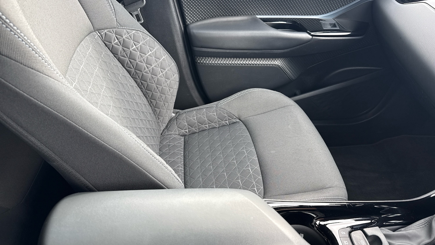 Used Toyota C-HR 2021 for sale - 78004282: Photo 21