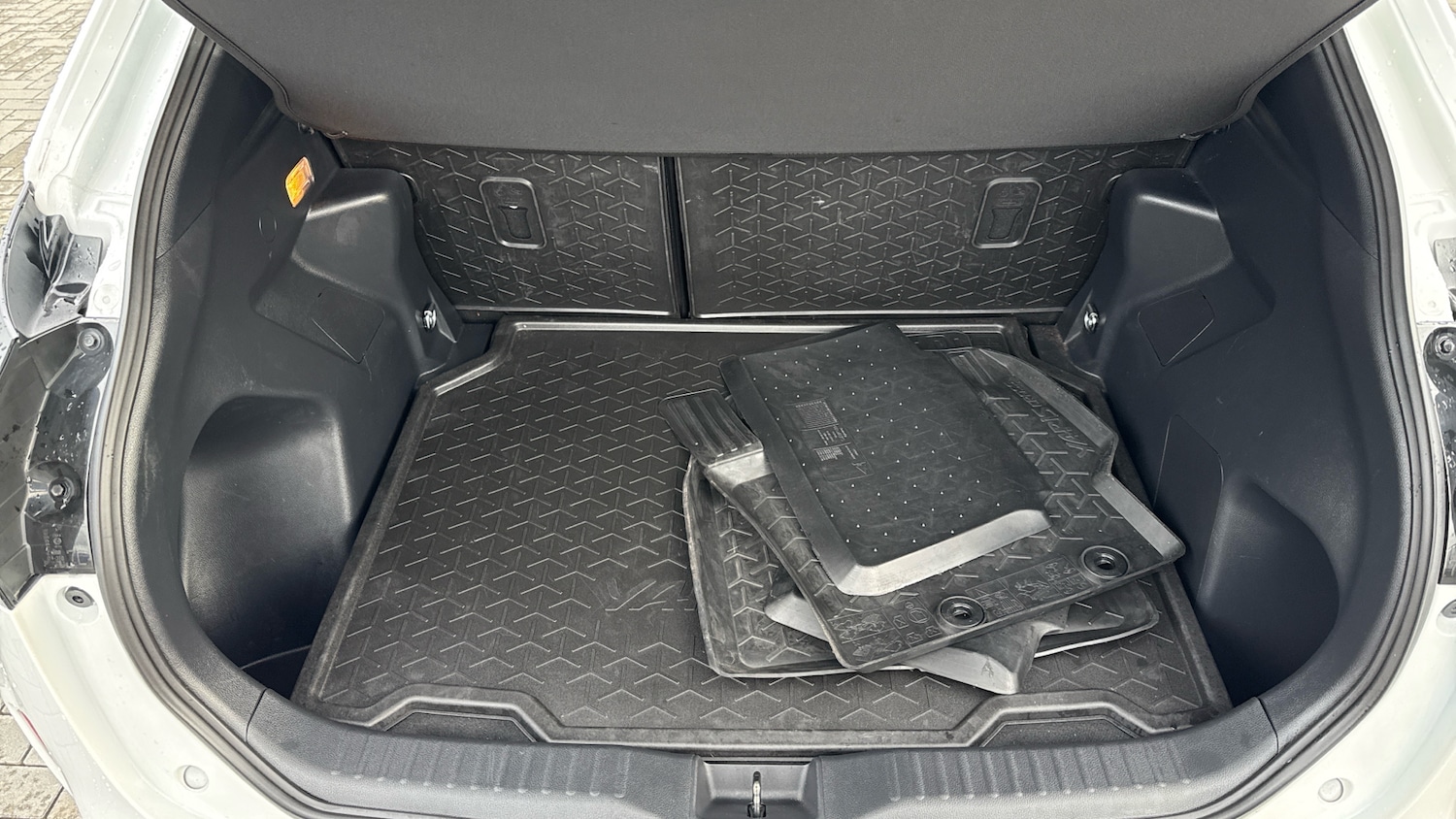 Used Toyota Yaris Cross 2024 for sale - 77664852: Photo 14