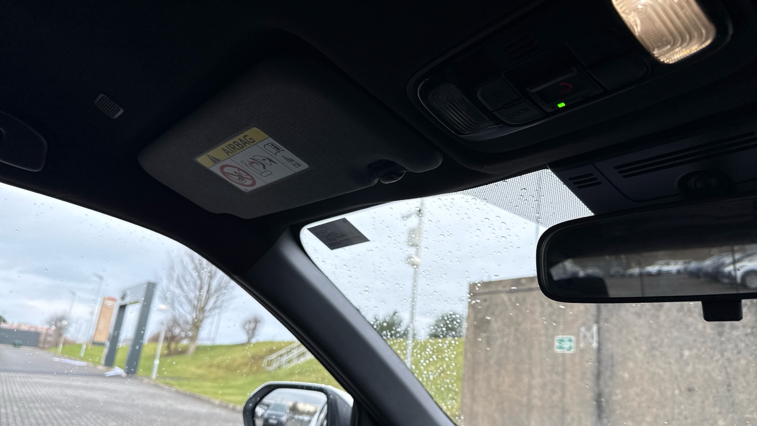 Used Toyota Yaris Cross 2024 for sale - 77664852: Photo 40