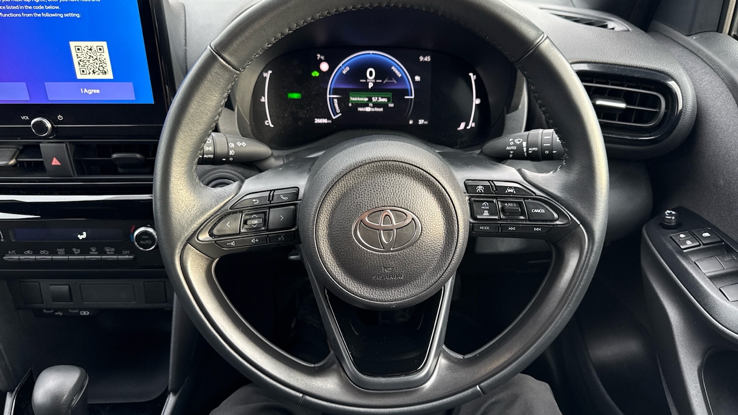 Used Toyota Yaris Cross 2024 for sale - 77664852: Photo 8