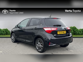 Used Toyota Yaris 2020 for sale - 79383769: Photo