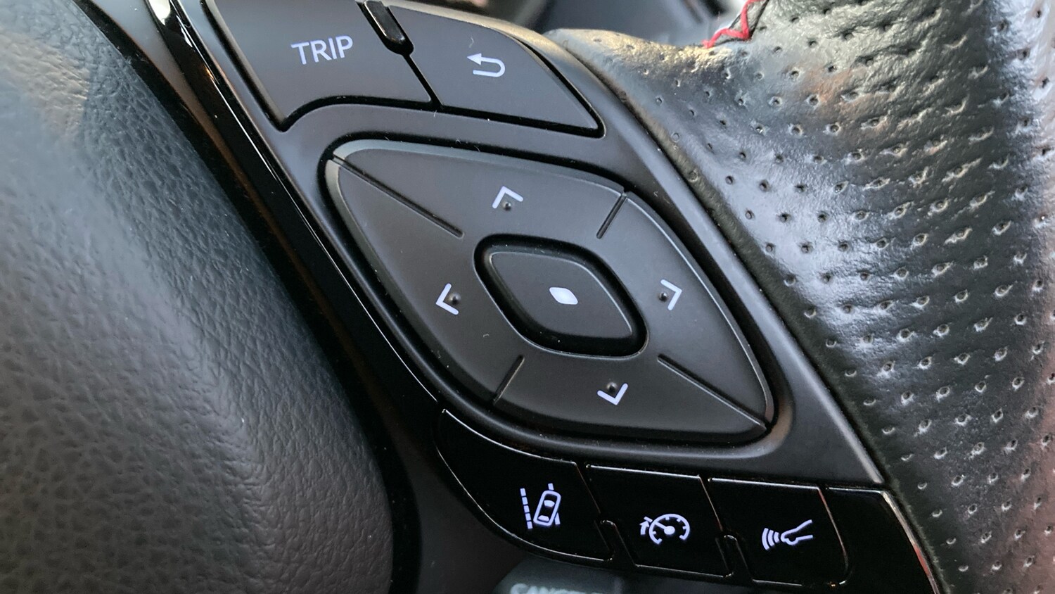 Used Toyota C-HR 2022 for sale - 78054144: Photo 37