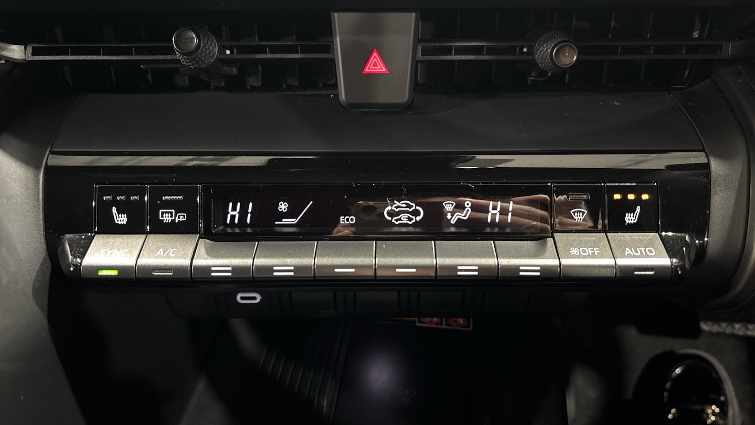 Used Toyota C-HR 2025 for sale - 77071366: Photo 46