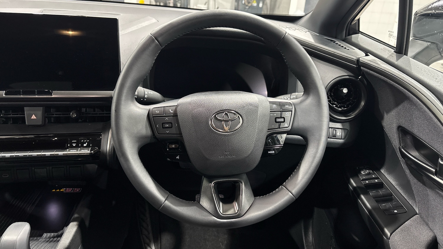Used Toyota C-HR 2025 for sale - 77071366: Photo 6