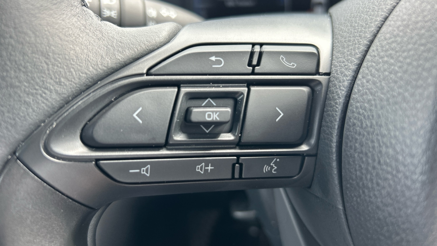 Used Toyota Yaris Cross 2025 for sale - 76004847: Photo 32