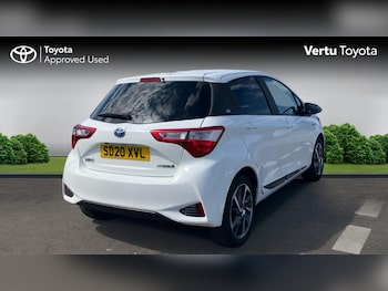 Used Toyota Yaris 2020 for sale - 79499947: Photo