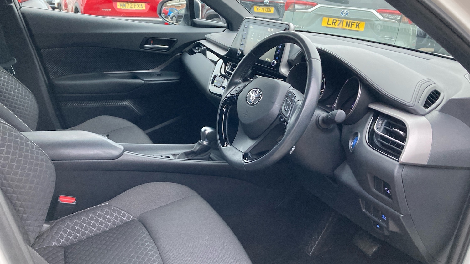 Used Toyota C-HR 2022 for sale - 77662455: Photo 11