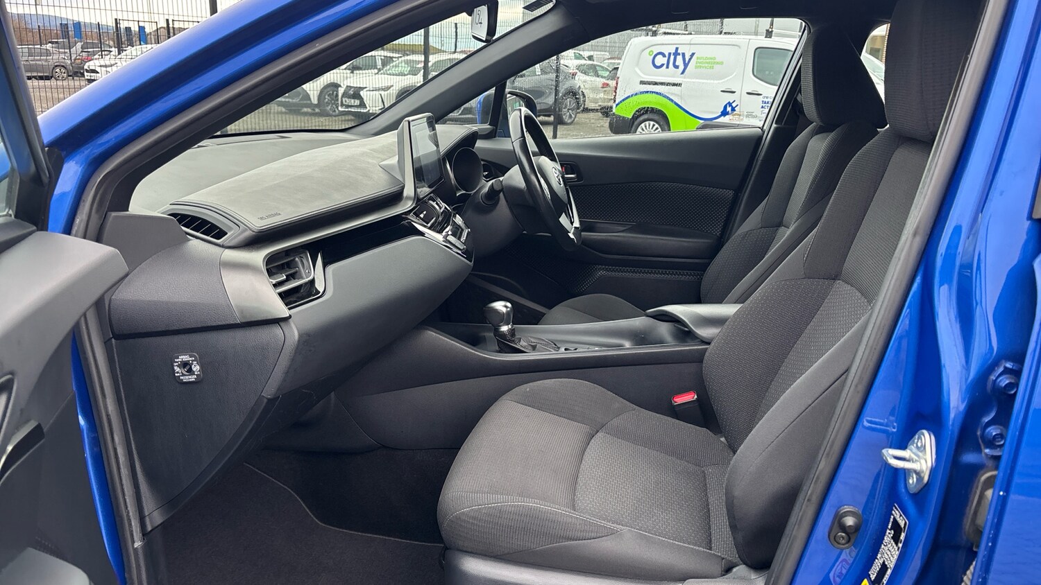 Used Toyota C-HR 2018 for sale - 77678590: Photo 10