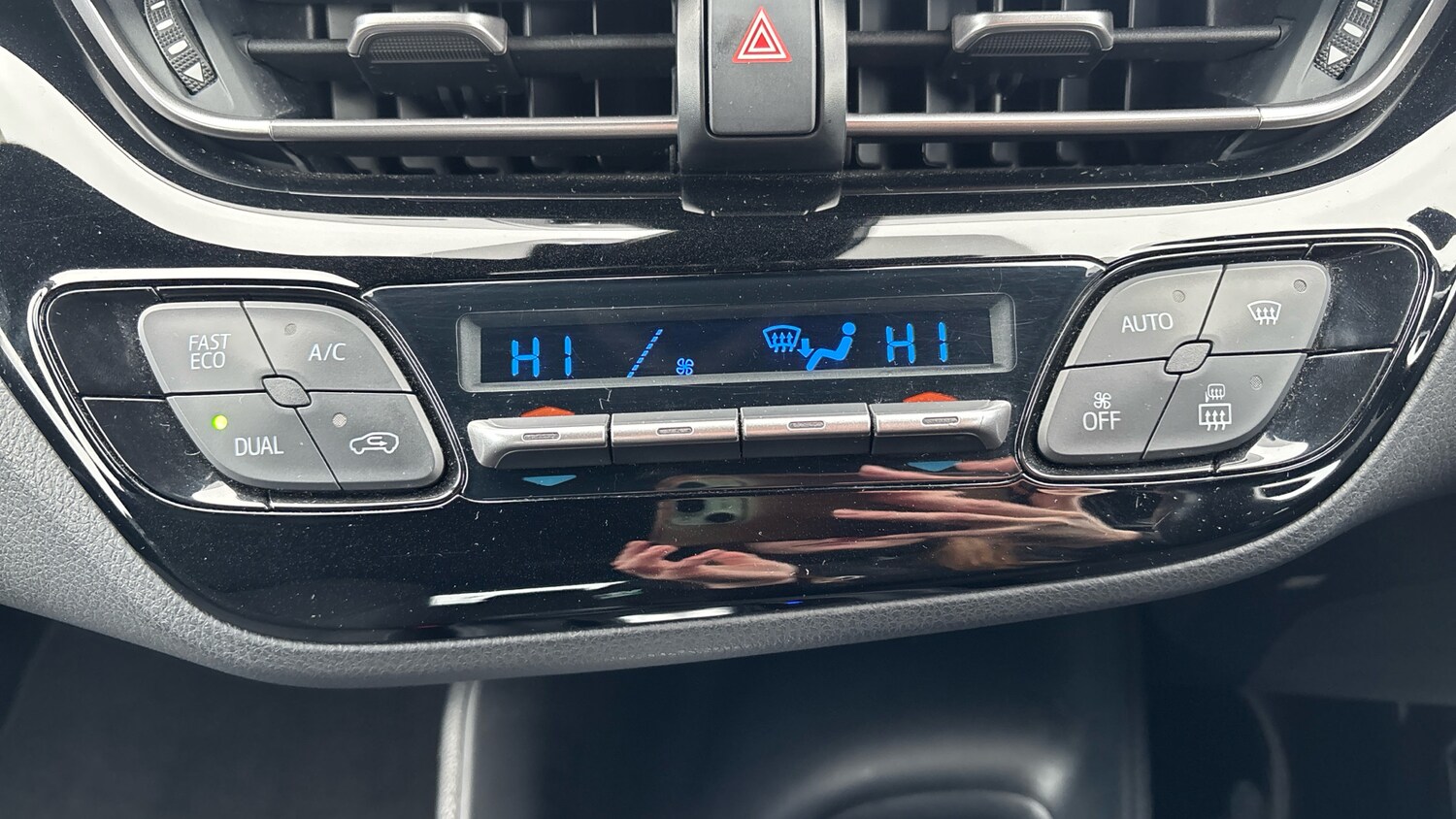 Used Toyota C-HR 2018 for sale - 77678590: Photo 49