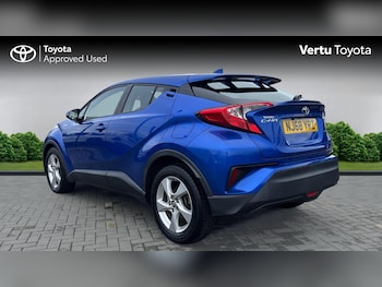 Used Toyota C-HR 2018 for sale - 77678590: Photo
