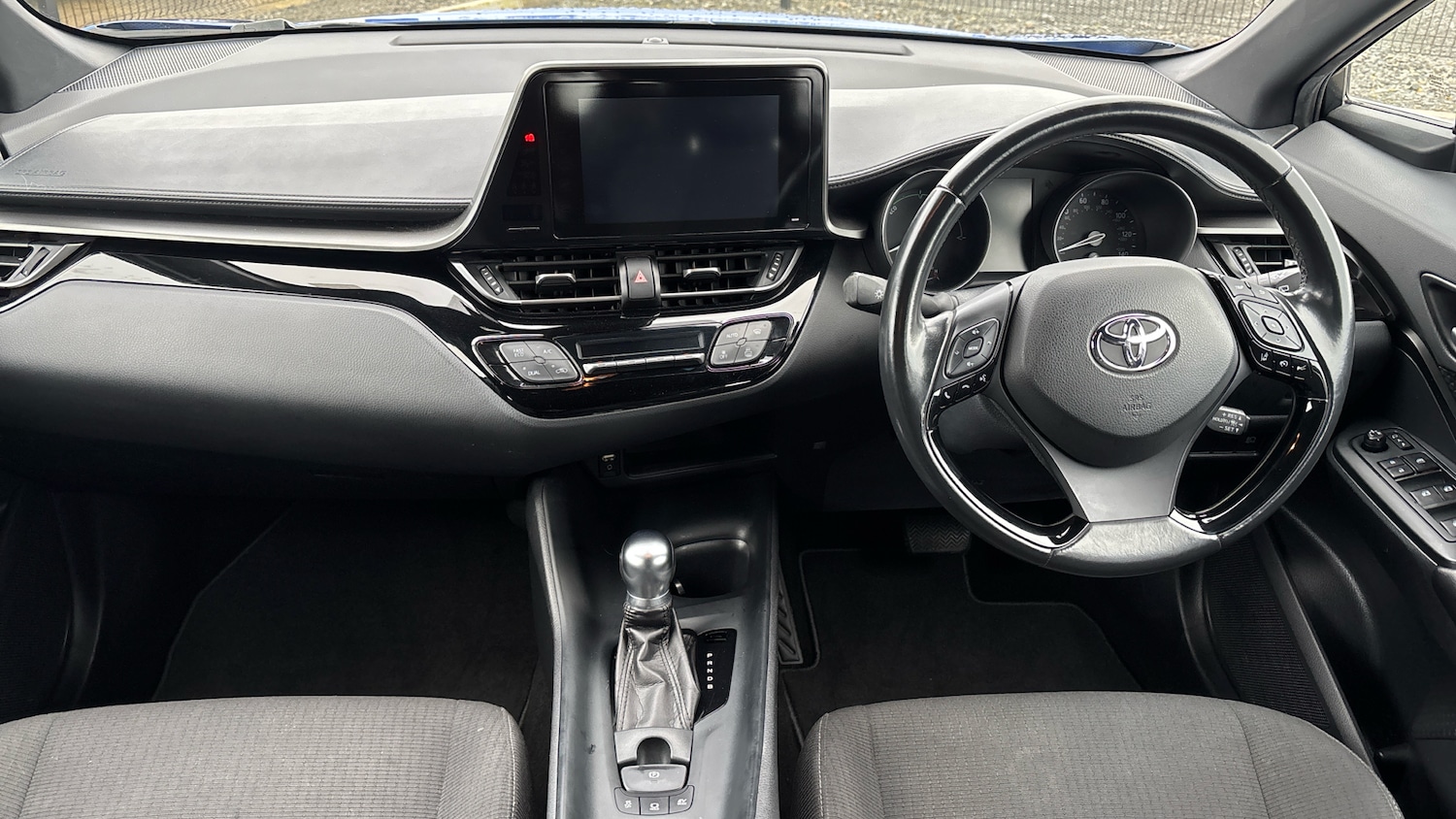 Used Toyota C-HR 2018 for sale - 77678590: Photo 5