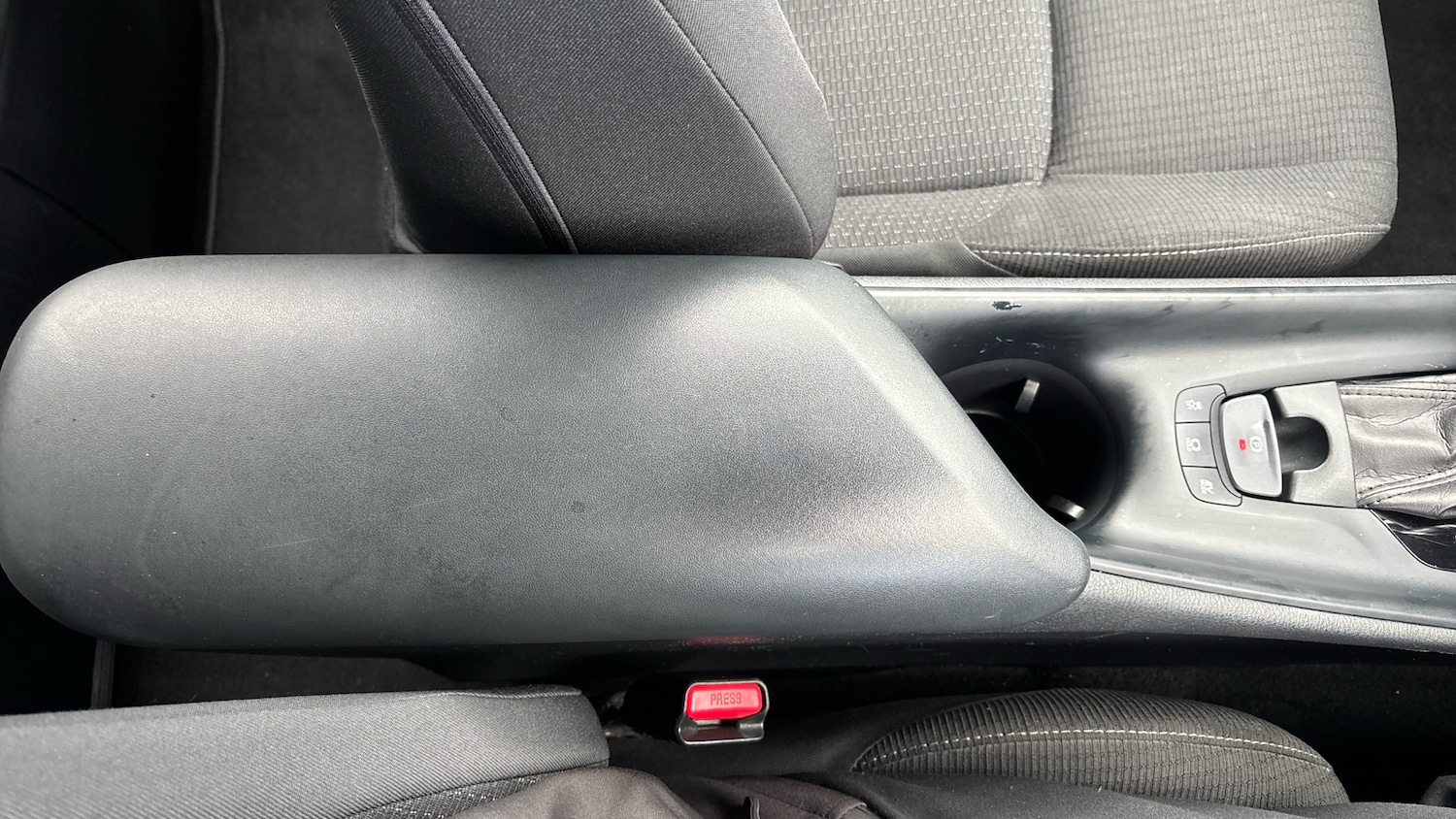 Used Toyota C-HR 2018 for sale - 77678590: Photo 54