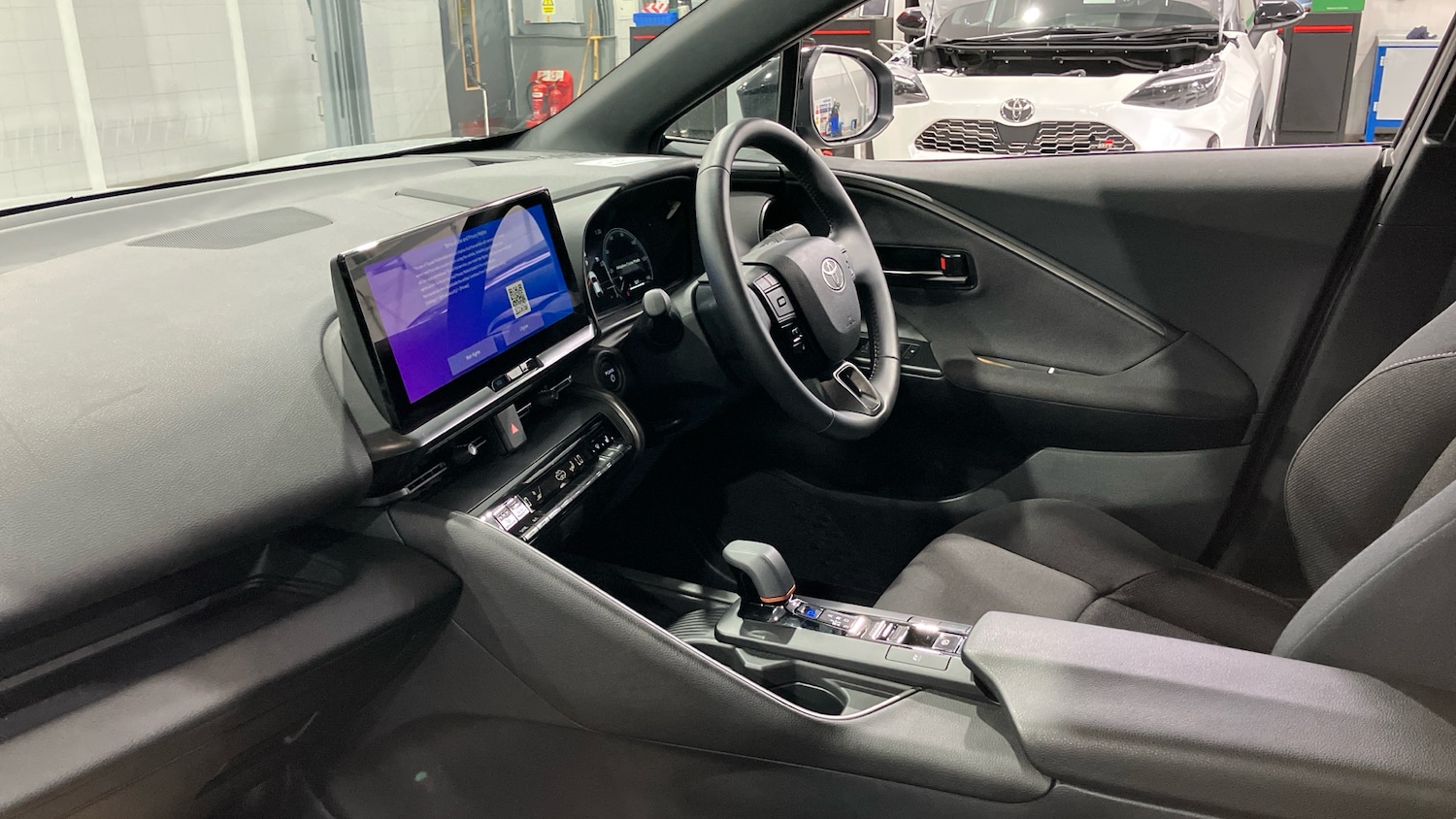 Used Toyota C-HR 2025 for sale - 76449506: Photo 10