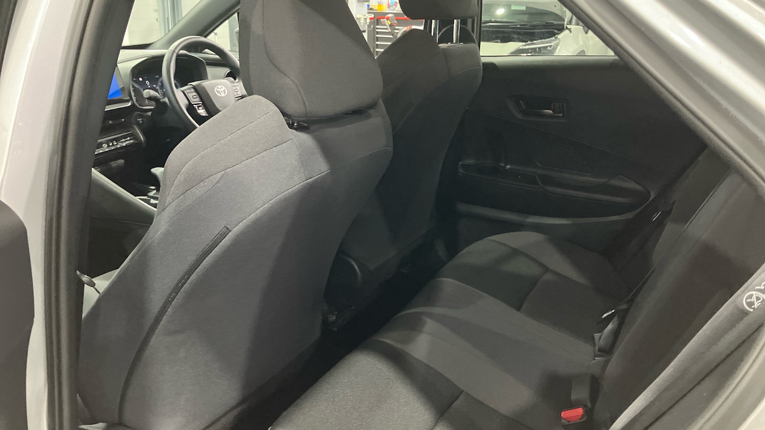 Used Toyota C-HR 2025 for sale - 76449506: Photo 13