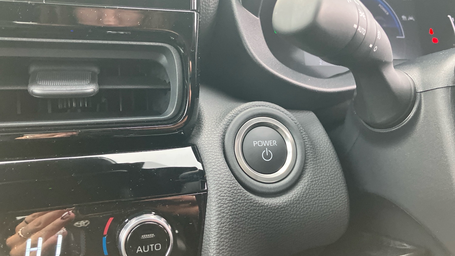 Used Toyota Yaris Cross 2025 for sale - 76643286: Photo 29