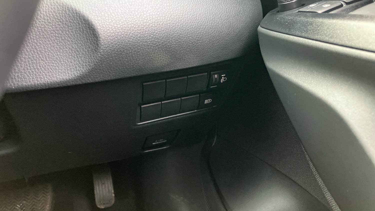 Used Toyota Yaris Cross 2025 for sale - 76643286: Photo 34