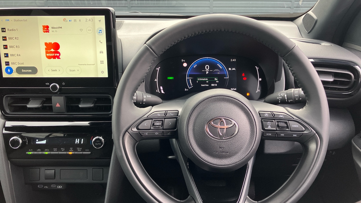 Used Toyota Yaris Cross 2025 for sale - 76643286: Photo 8