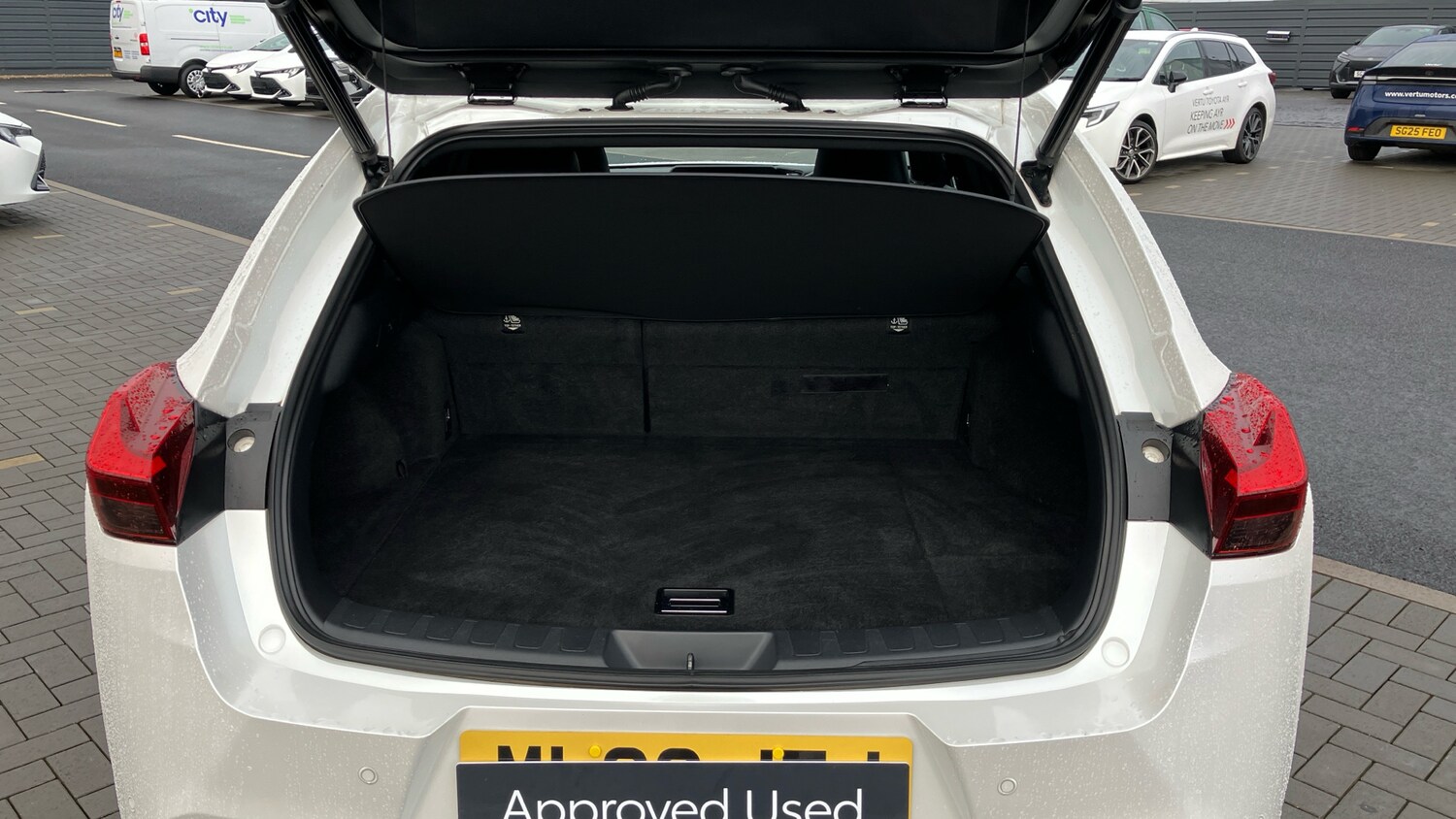 Used Lexus UX 2020 for sale - 76618486: Photo 14