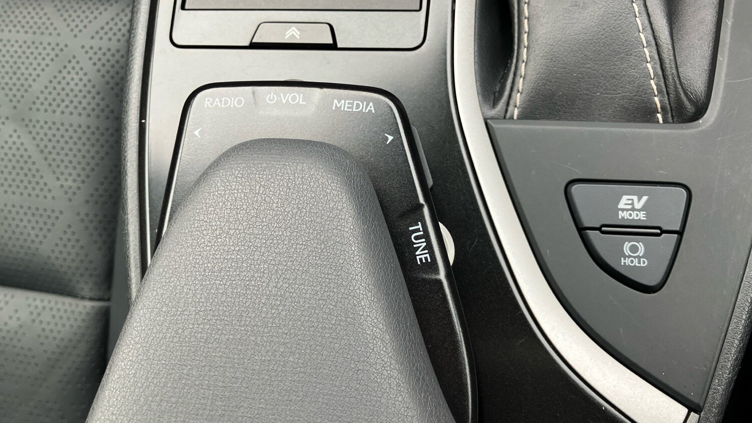 Used Lexus UX 2020 for sale - 76618486: Photo 33