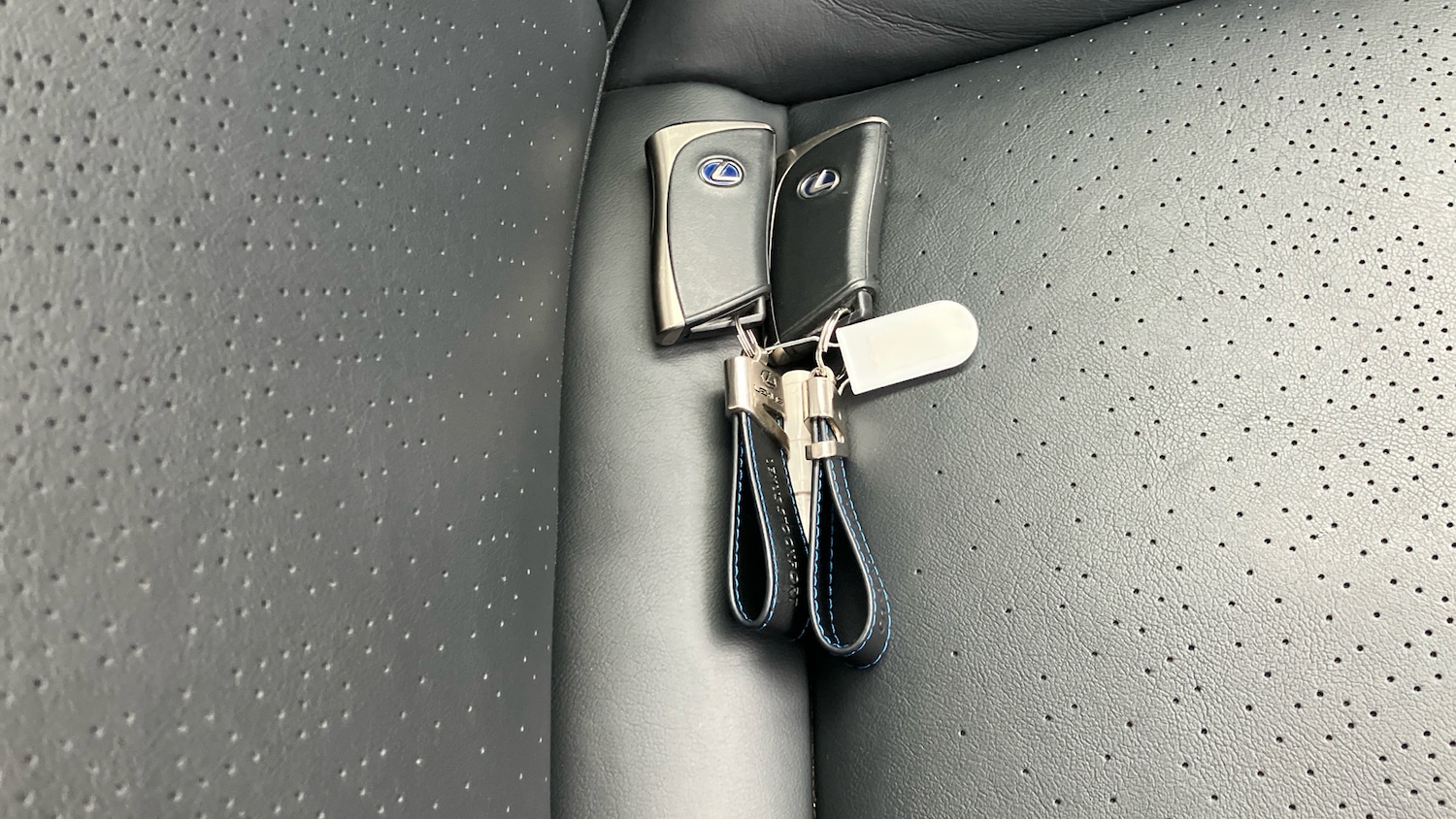 Used Lexus UX 2020 for sale - 76618486: Photo 37