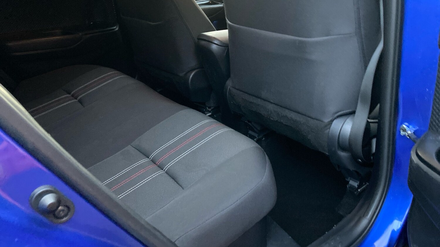 Used Toyota C-HR 2022 for sale - 77689137: Photo 12