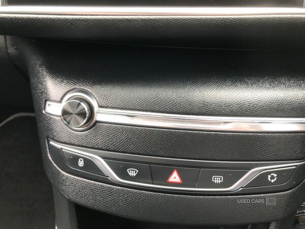 Used Peugeot 308 2016 for sale - 76190132: Photo 19