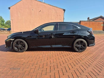 Used Honda Civic 2018 for sale - 78810636: Photo