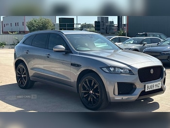 Used Jaguar F-Pace 2019 for sale - 79117127: Photo