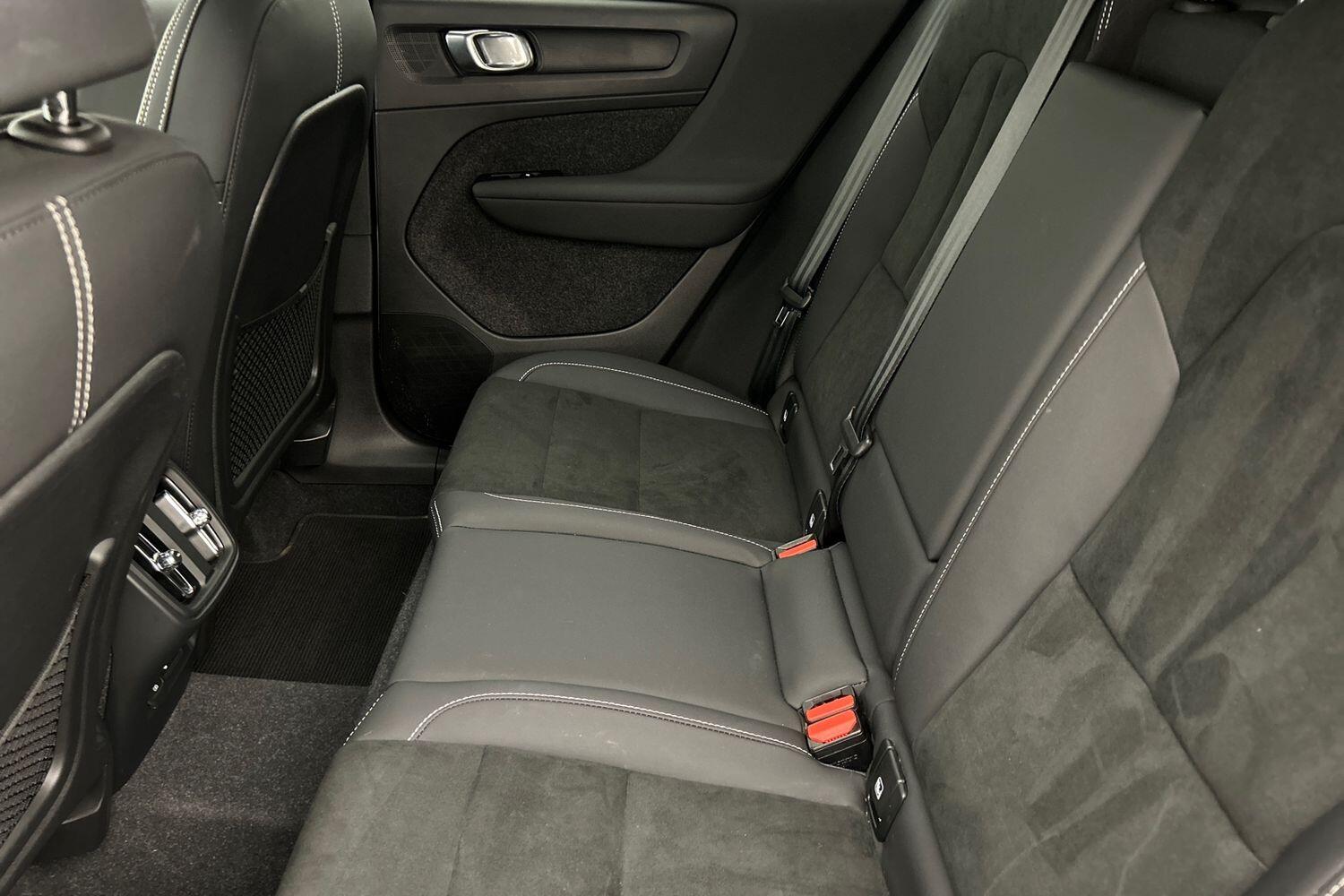 Used Volvo XC40 2023 for sale - 76032276: Photo 17