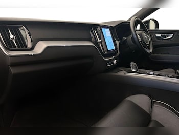 Used Volvo XC60 2021 for sale - 75400493: Photo