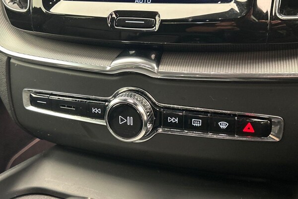 Used Volvo XC60 2021 for sale - 75269084: Photo 15