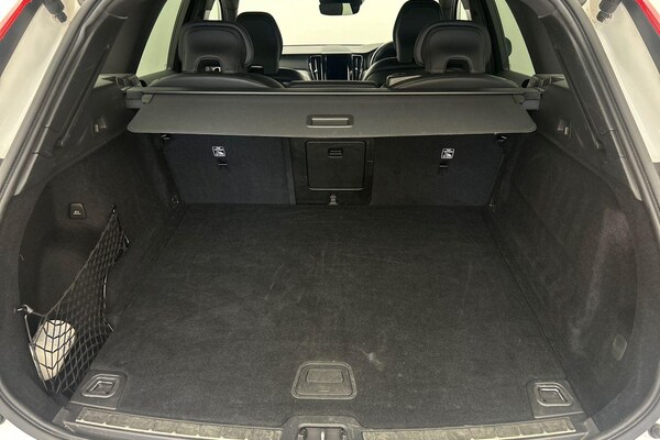 Used Volvo XC60 2021 for sale - 75269084: Photo 9