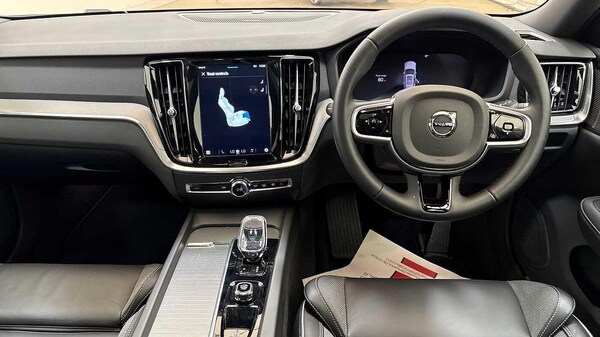 Used Volvo V60 2024 for sale - 75658529: Photo 10