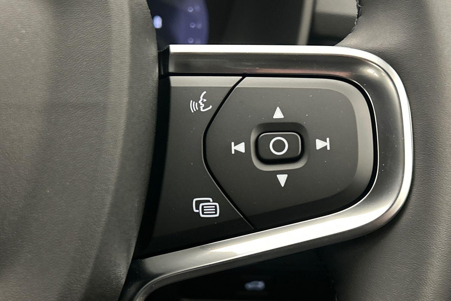 Used Volvo XC40 2025 for sale - 76024360: Photo 13