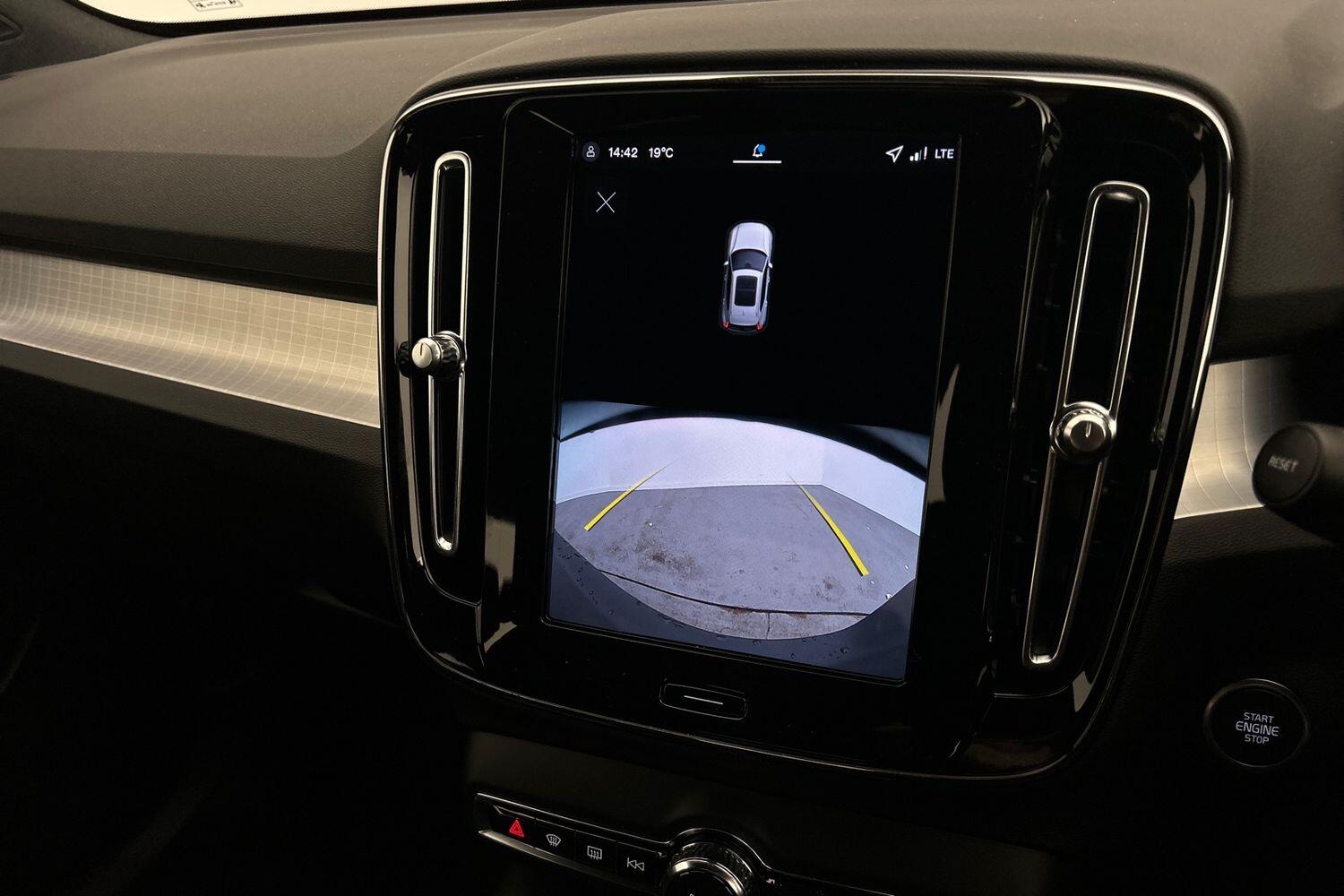 Used Volvo XC40 2025 for sale - 76024360: Photo 17