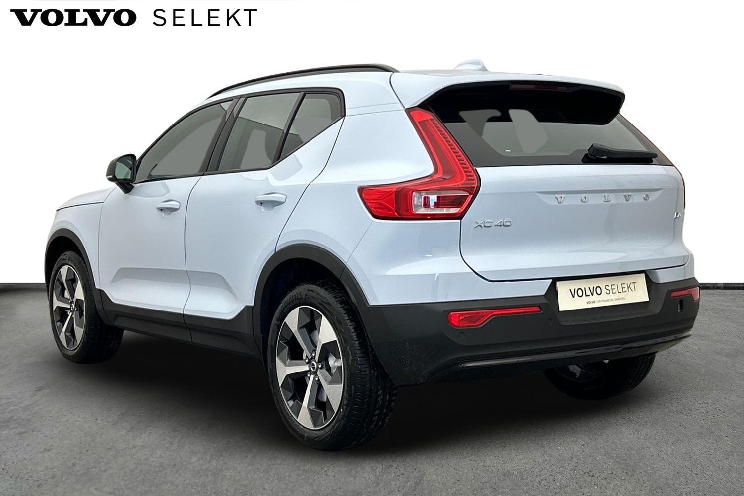 Used Volvo XC40 2025 for sale - 76024360: Photo 4