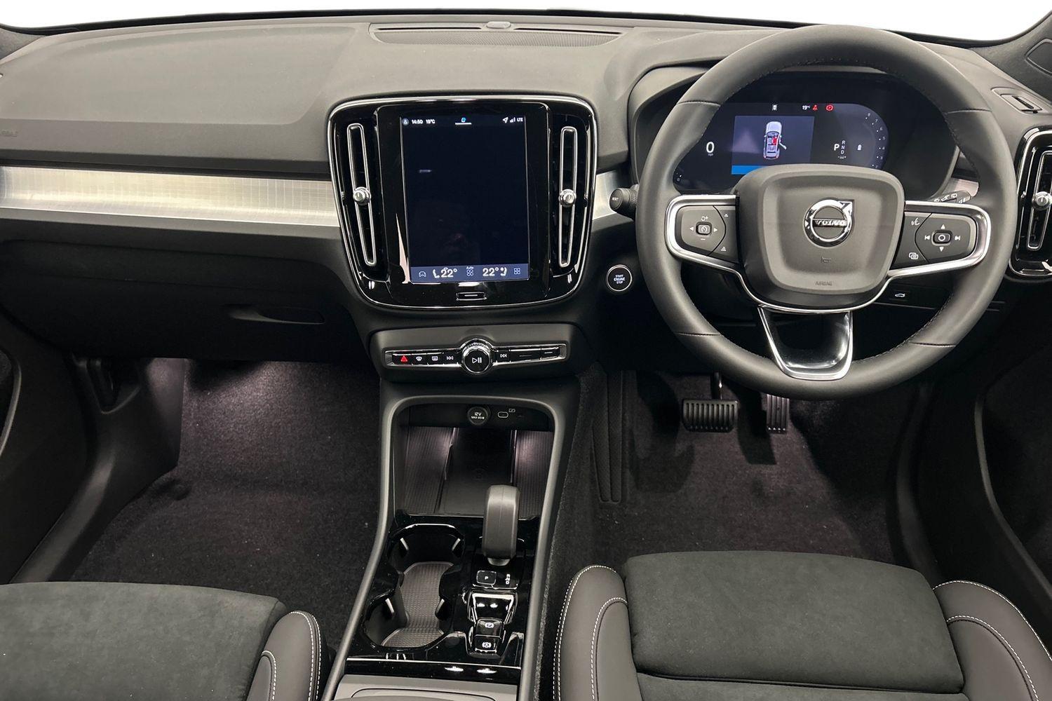 Used Volvo XC40 2025 for sale - 76024360: Photo 7