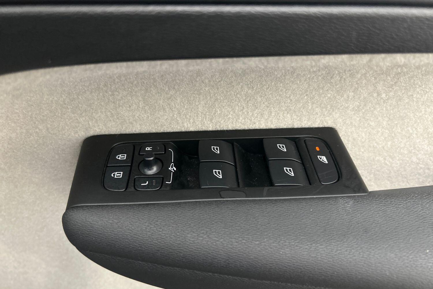Used Volvo XC40 2021 for sale - 76041757: Photo 28