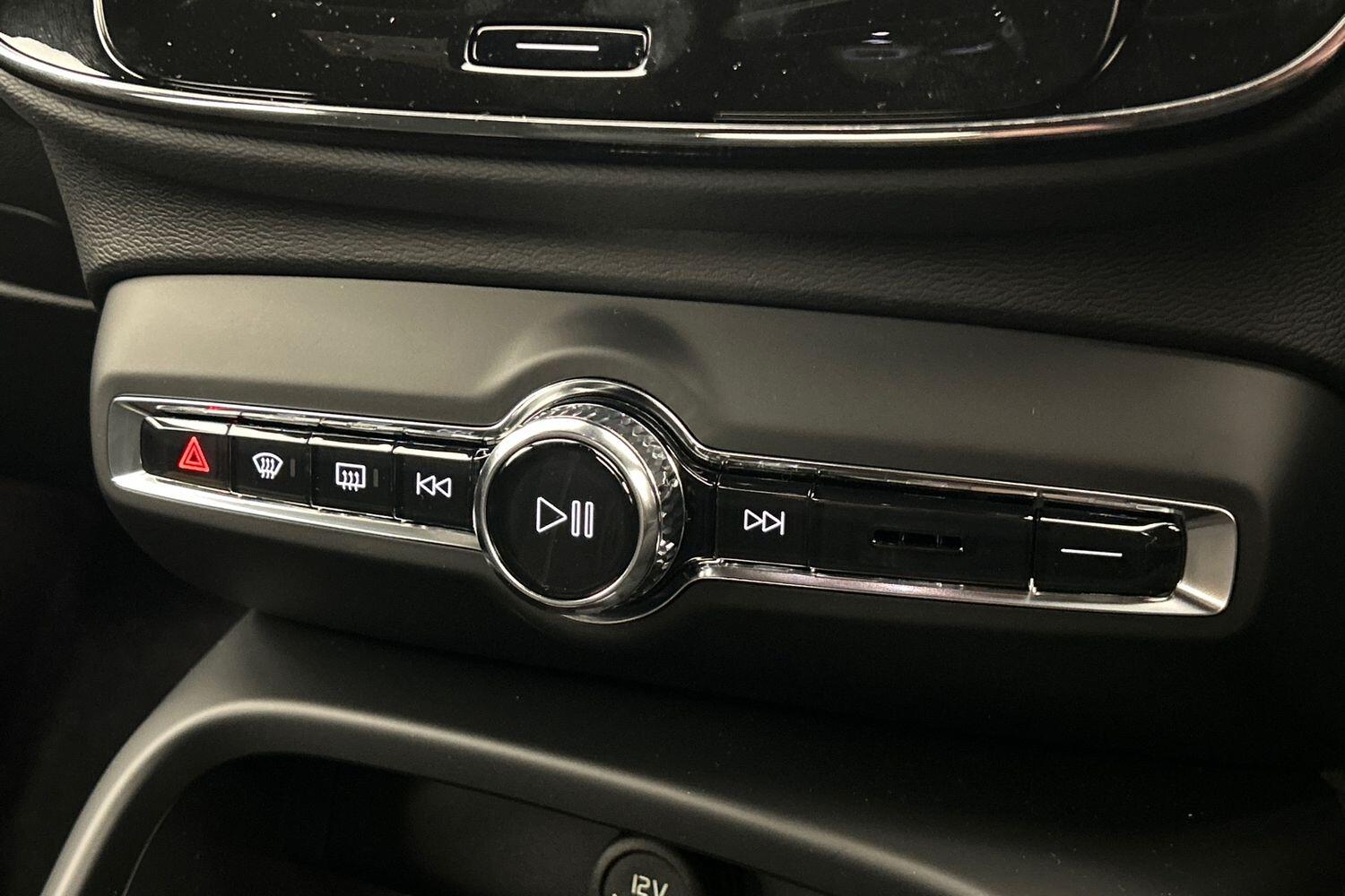 Used Volvo XC40 2025 for sale - 76024535: Photo 15