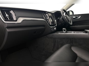 Used Volvo XC60 2023 for sale - 75707235: Photo