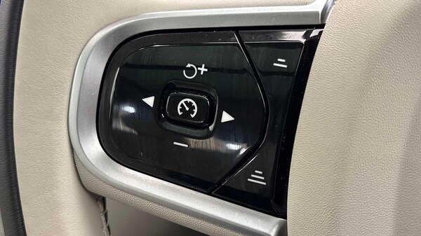 Used Volvo XC90 2024 for sale - 75402026: Photo 31
