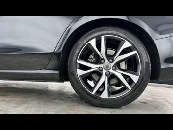Used Volvo V60 2021 for sale - 74851032: Photo