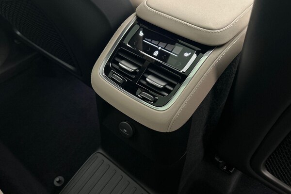 Used Volvo XC90 2025 for sale - 74851466: Photo 26