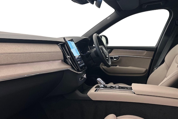 Used Volvo XC90 2025 for sale - 74851466: Photo 2