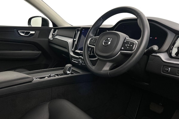 Used Volvo XC60 2021 for sale - 75297761: Photo 11