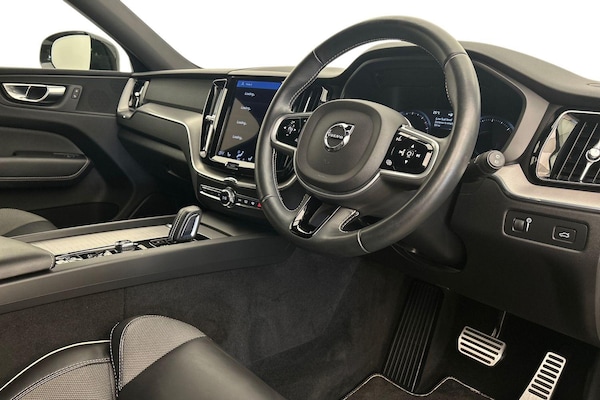 Used Volvo XC60 2021 for sale - 75459170: Photo 11