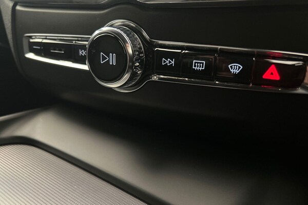 Used Volvo XC60 2021 for sale - 75459170: Photo 15
