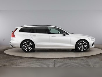 Used Volvo V60 2021 for sale - 75588897: Photo