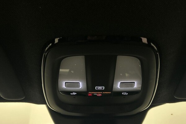 Used Volvo XC40 2023 for sale - 75601049: Photo 30