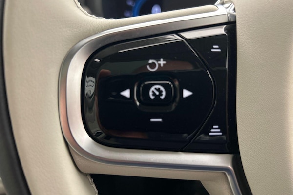 Used Volvo V90 2025 for sale - 75678000: Photo 12